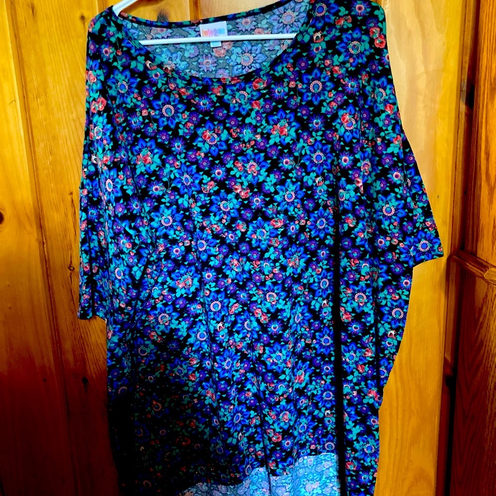Two Lularoe tops round neck short sleeved women’s 2X